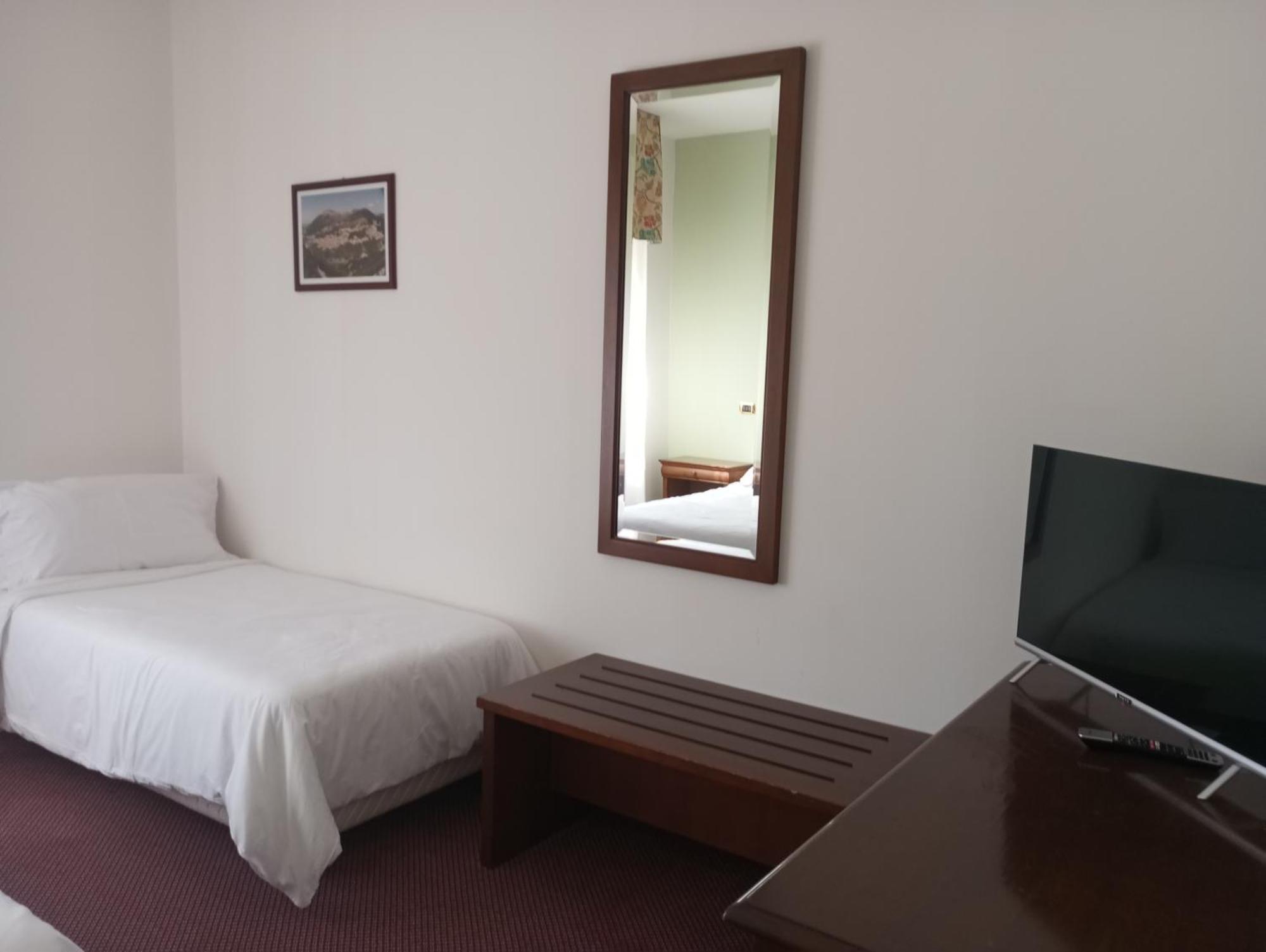 Regina Hotel Pollino Morano Calabro Buitenkant foto