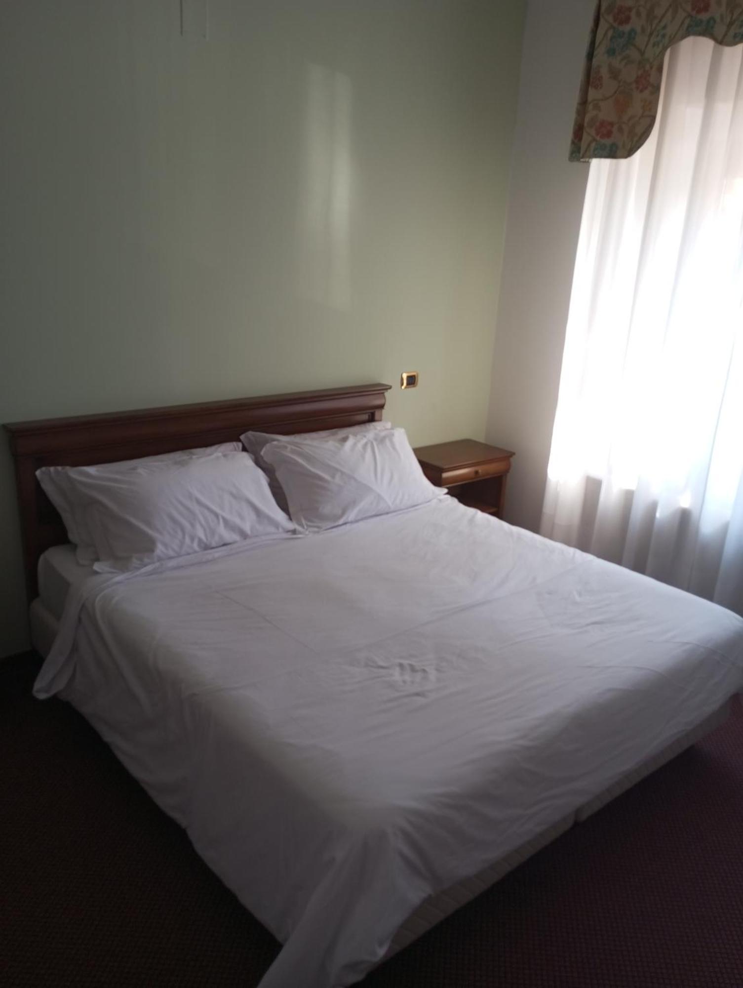 Regina Hotel Pollino Morano Calabro Buitenkant foto