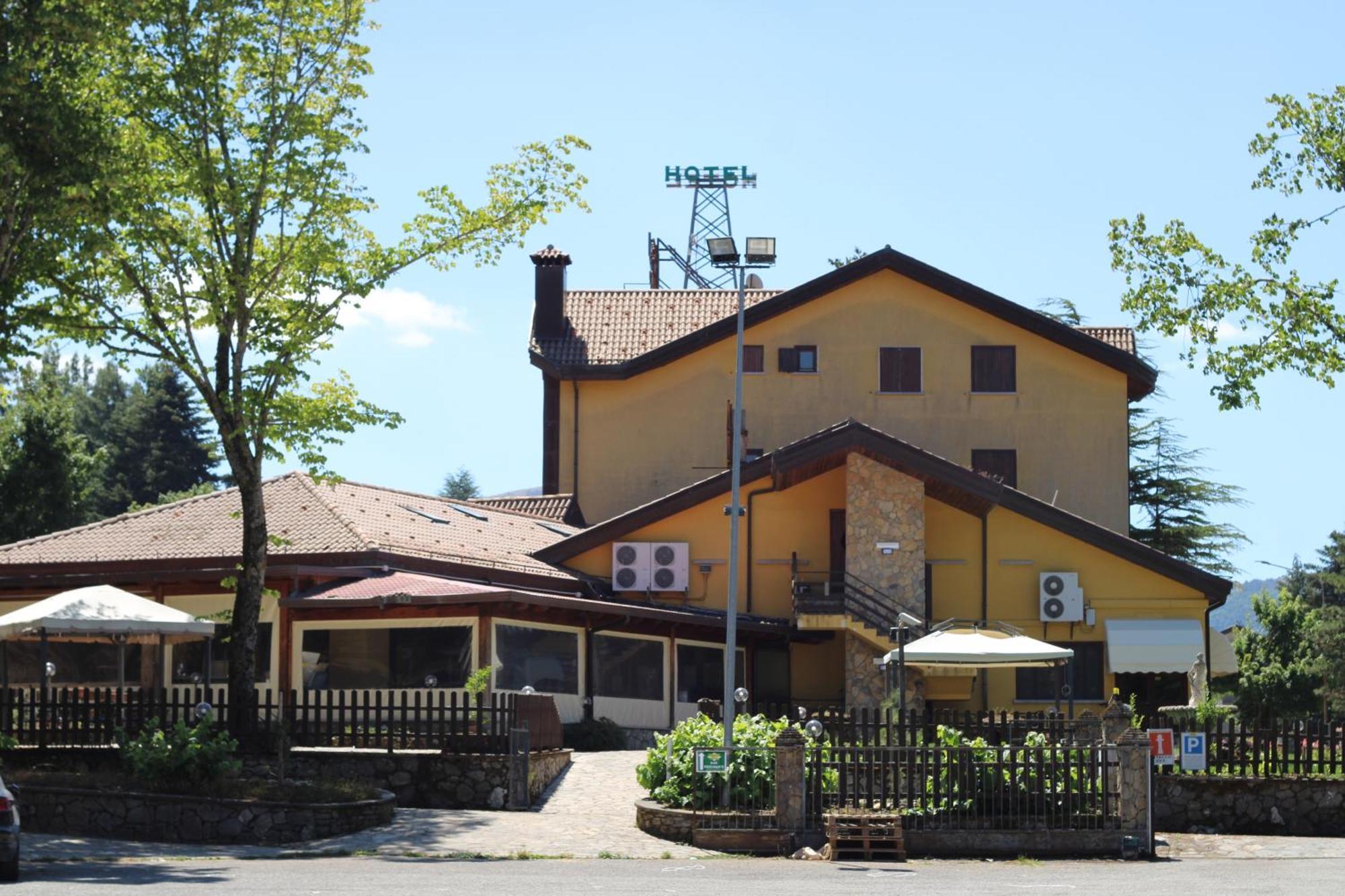 Regina Hotel Pollino Morano Calabro Buitenkant foto